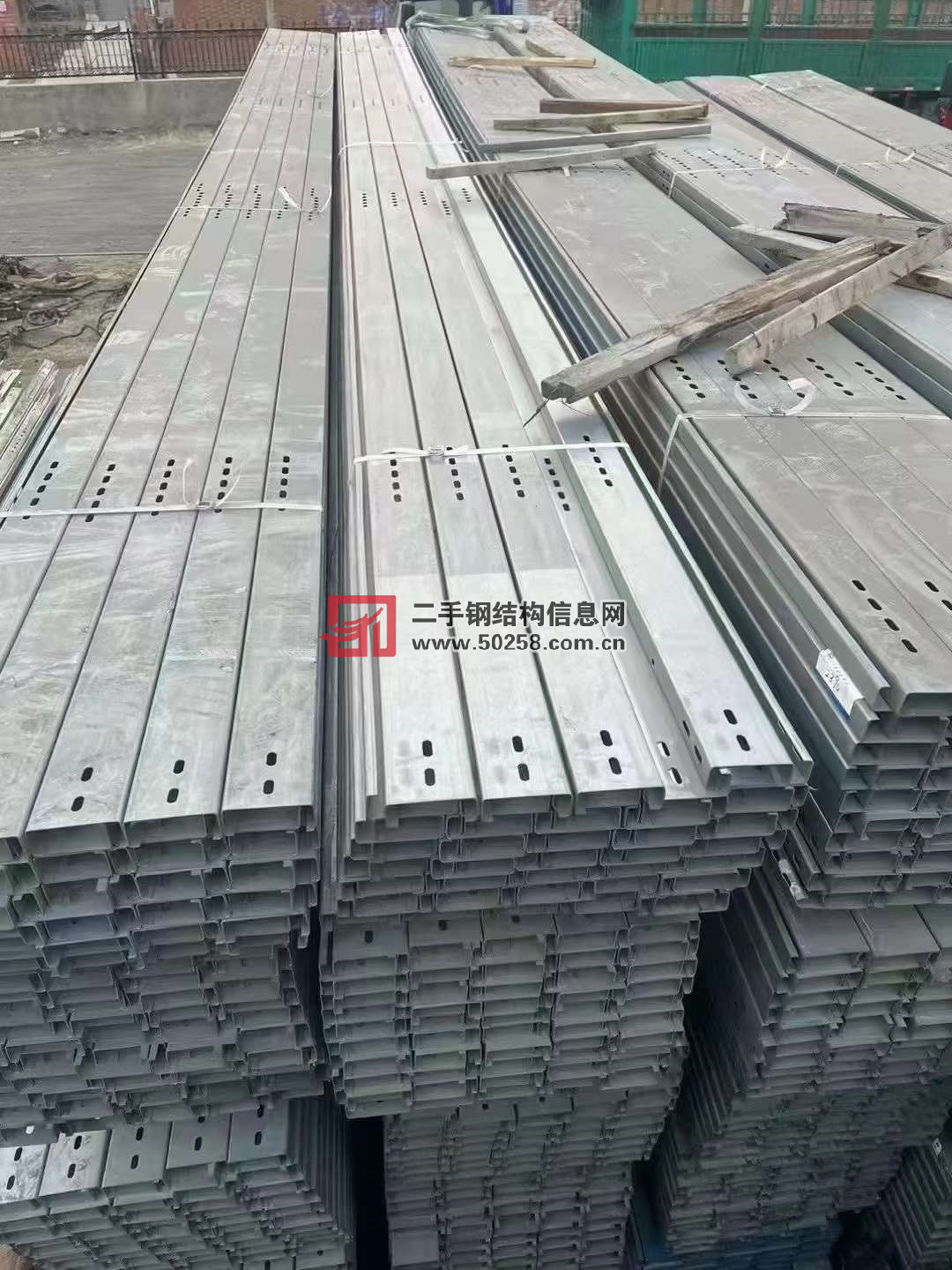 檩条型号c120的， 长度6米，7.5米