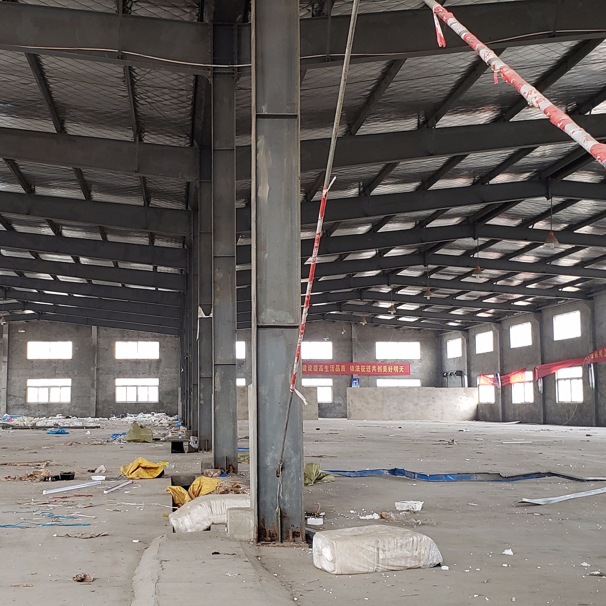 二手厂房钢结构多少钱一吨_二手厂房钢结构出售_二手钢结构厂房