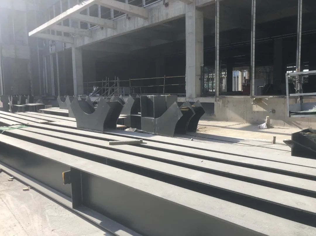 钢结构连廊做法_钢结构连廊施工流程_钢结构连廊施工图