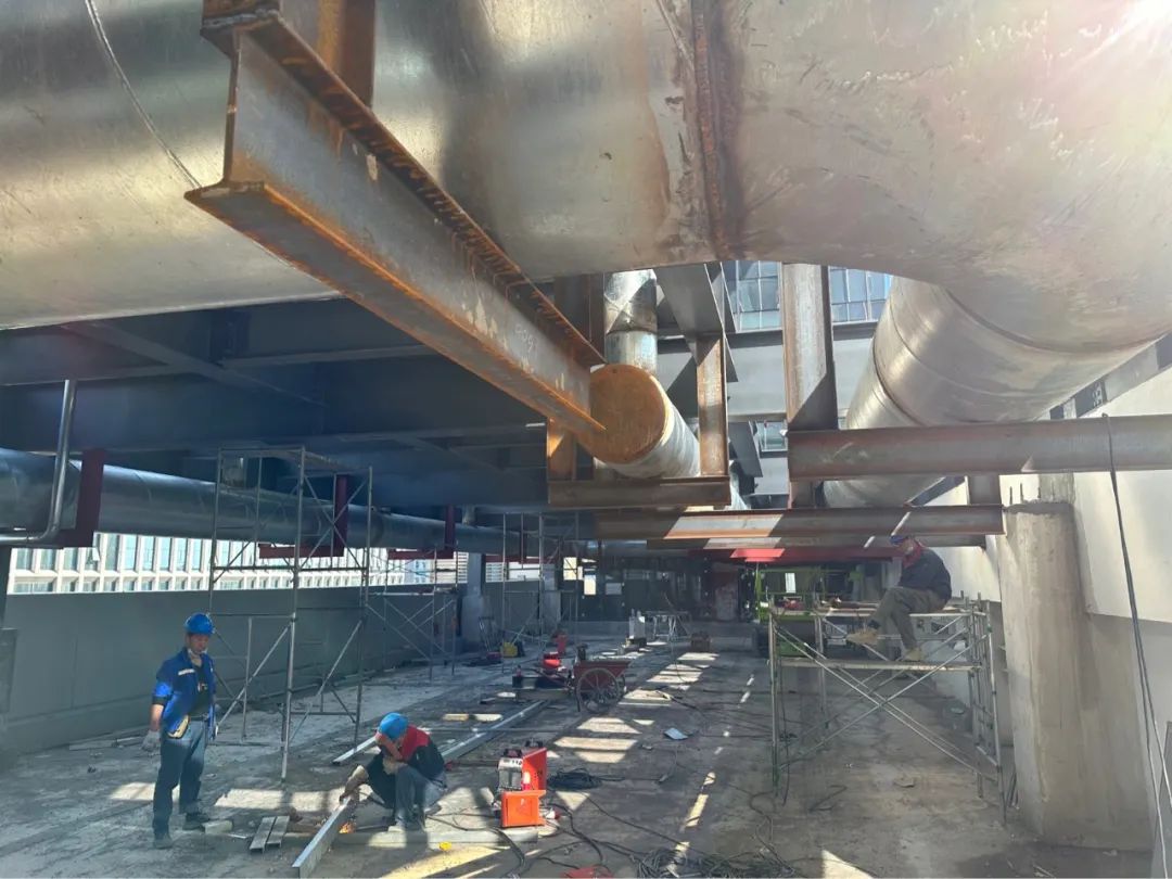 钢结构连廊做法_钢结构连廊施工图_钢结构连廊施工流程