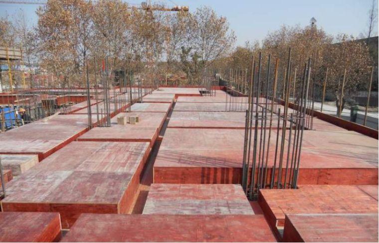 钢结构主梁次梁刚接_钢梁节点怎么算_钢结构主梁与次梁节点