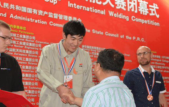 青岛钢结构招焊工_青岛招钢焊工结构工程师_青岛焊工招聘网