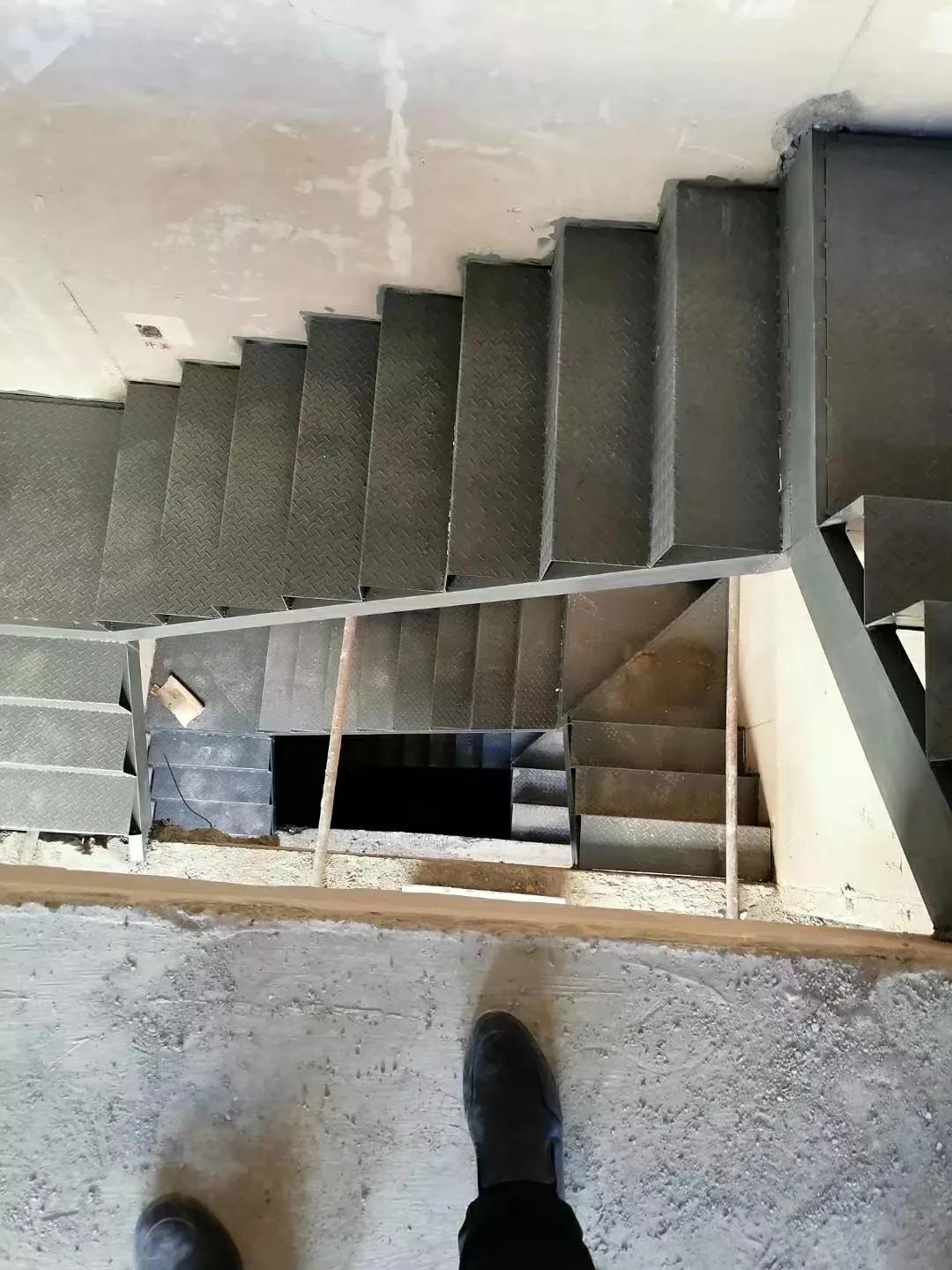 钢构骨架平面图_钢结构骨架_钢结构骨架图