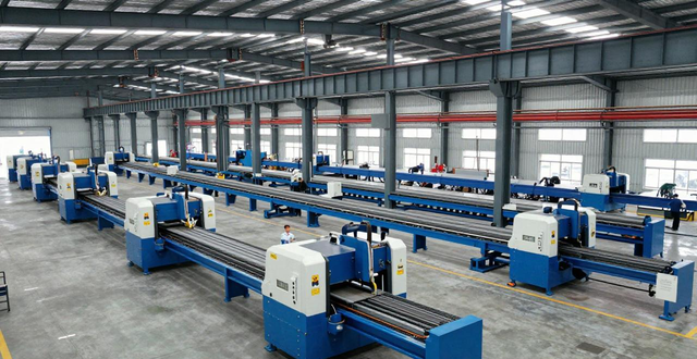 钢结构工程应用广，选靠谱厂家要点及汇金源彩板钢结构介绍